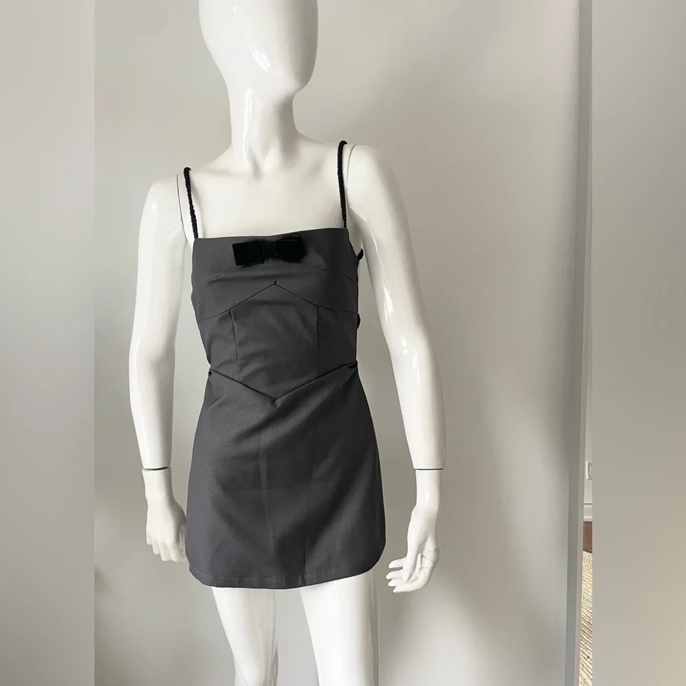 Backless Bow Detail Mini Dress – Charcoal Grey Structured Party Dress - Picture 3 of 7